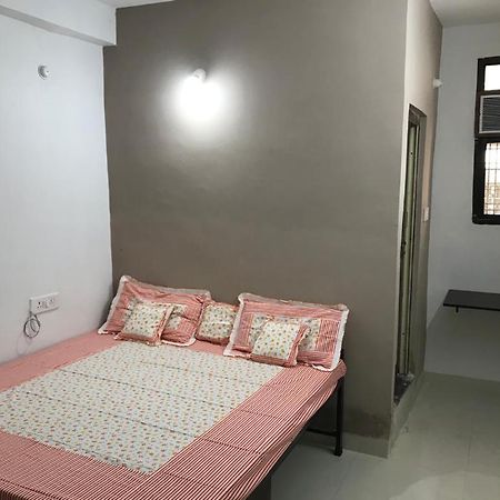 Prestige Guest House & Hostel Bilāspur Екстериор снимка