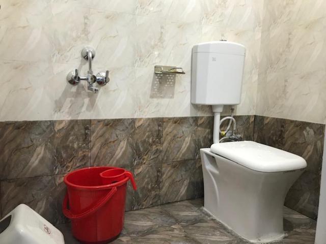 Prestige Guest House & Hostel Bilāspur Екстериор снимка