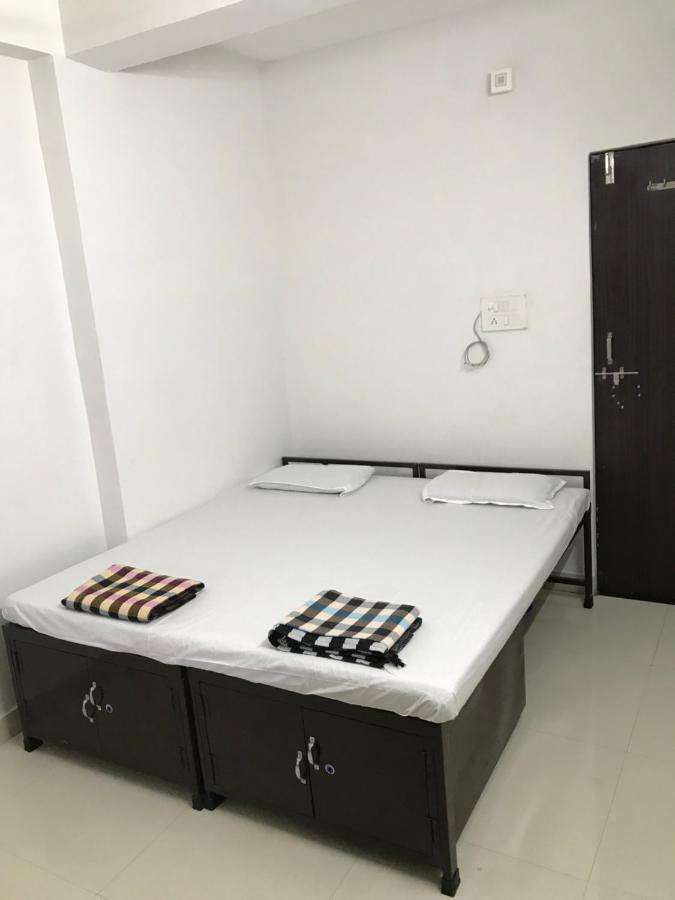 Prestige Guest House & Hostel Bilāspur Екстериор снимка